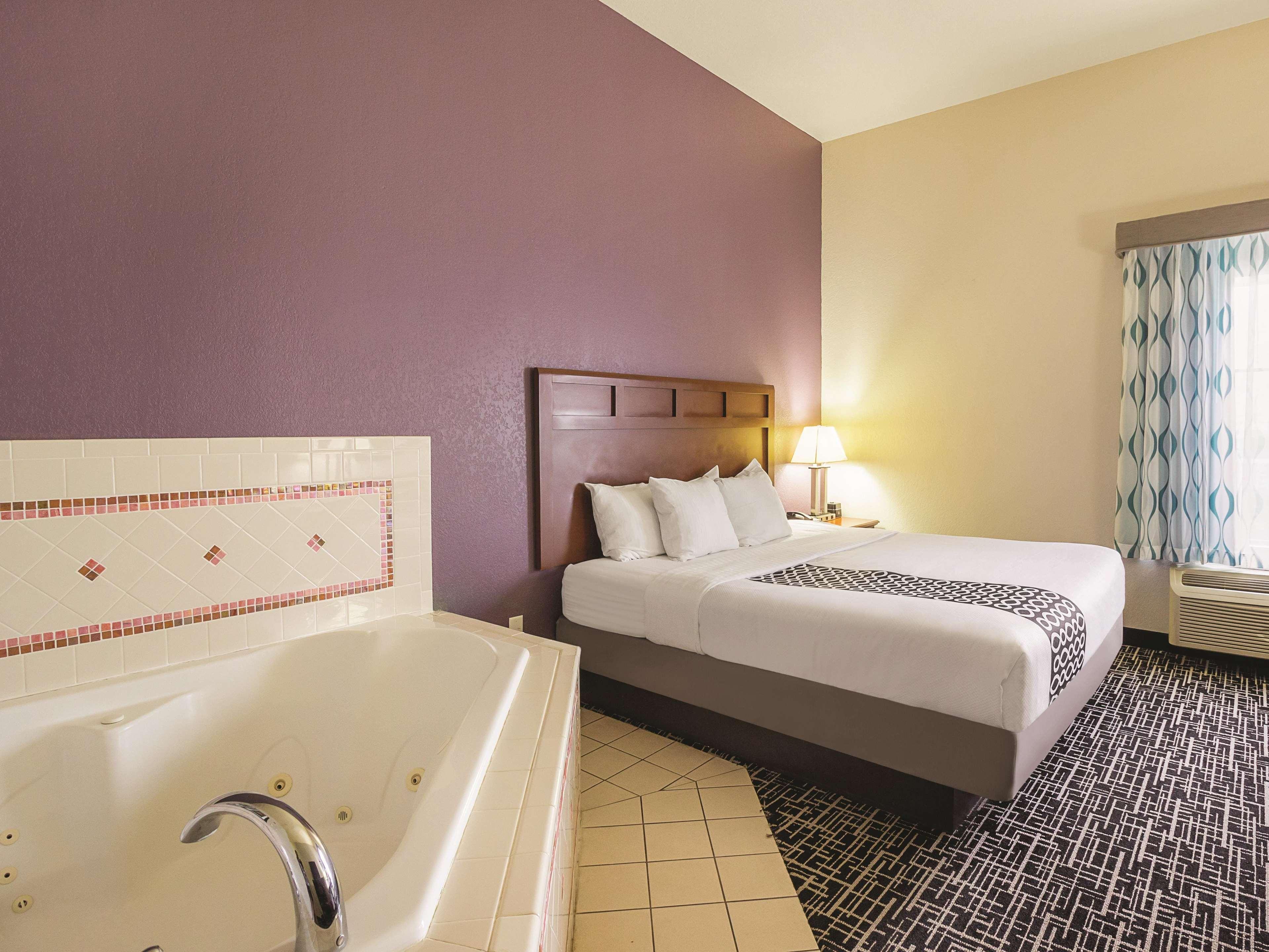 La Quinta By Wyndham Bowling 3*
