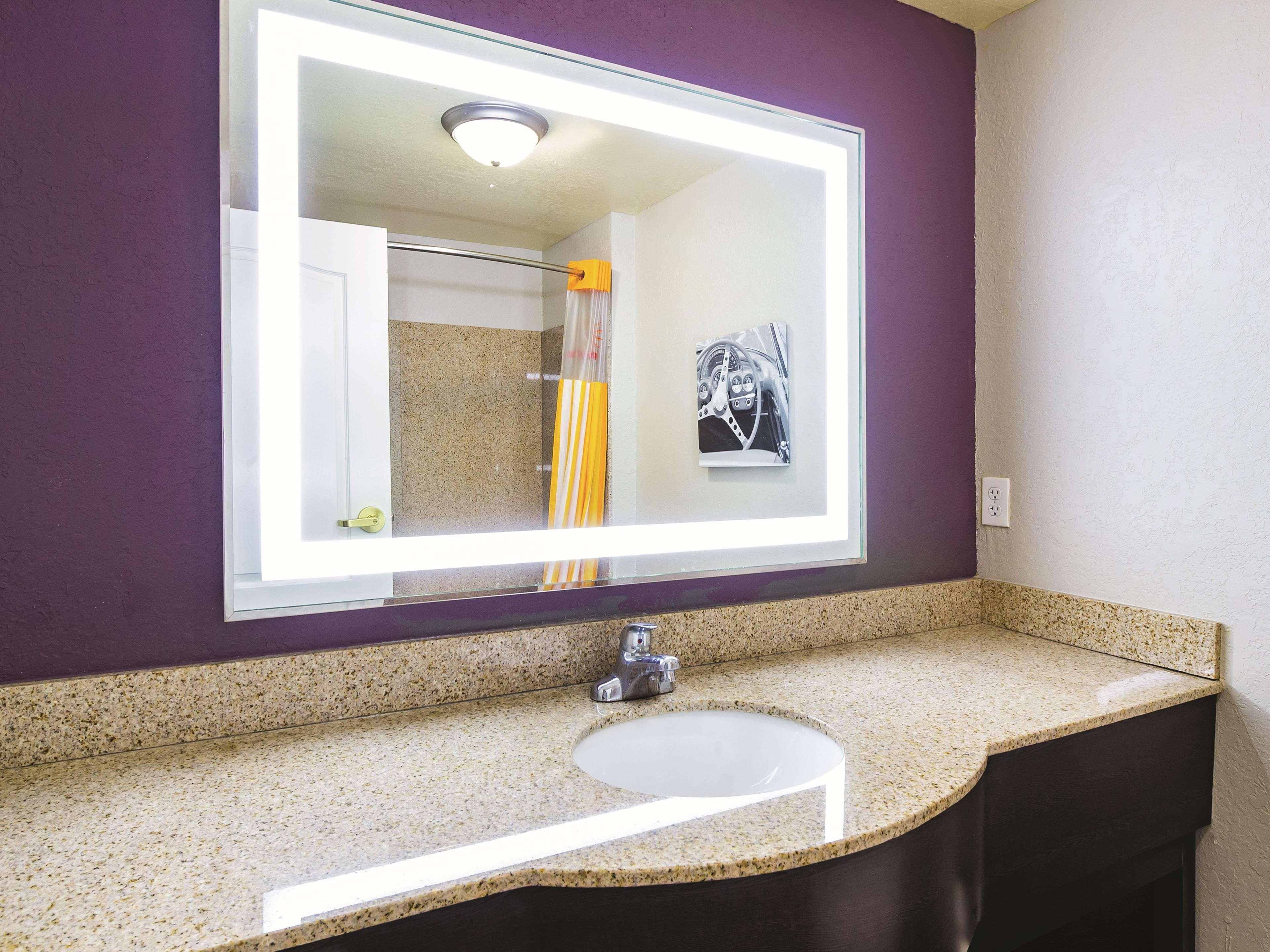 La Quinta By Wyndham Bowling 3*