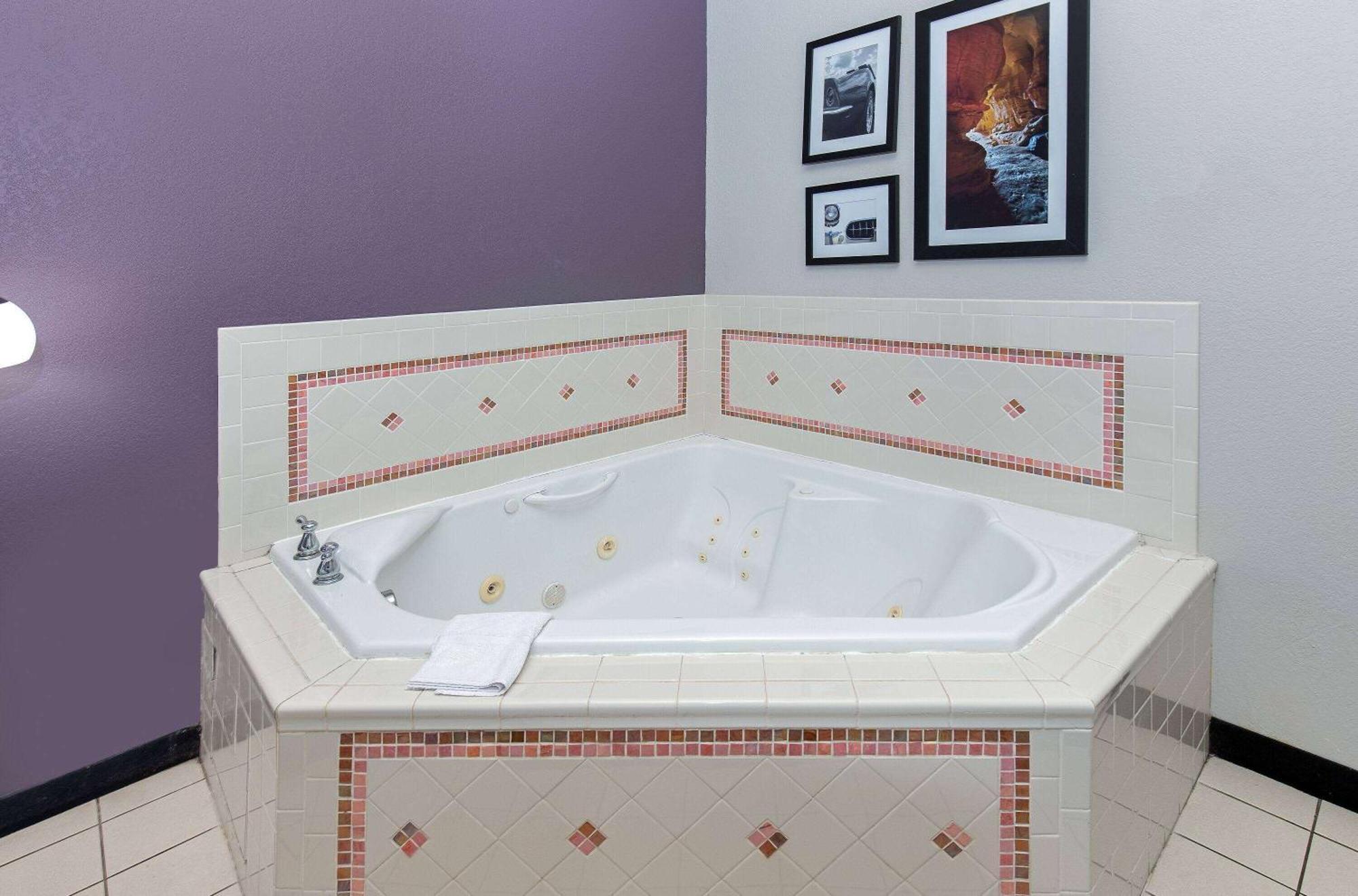La Quinta By Wyndham Bowling 3*