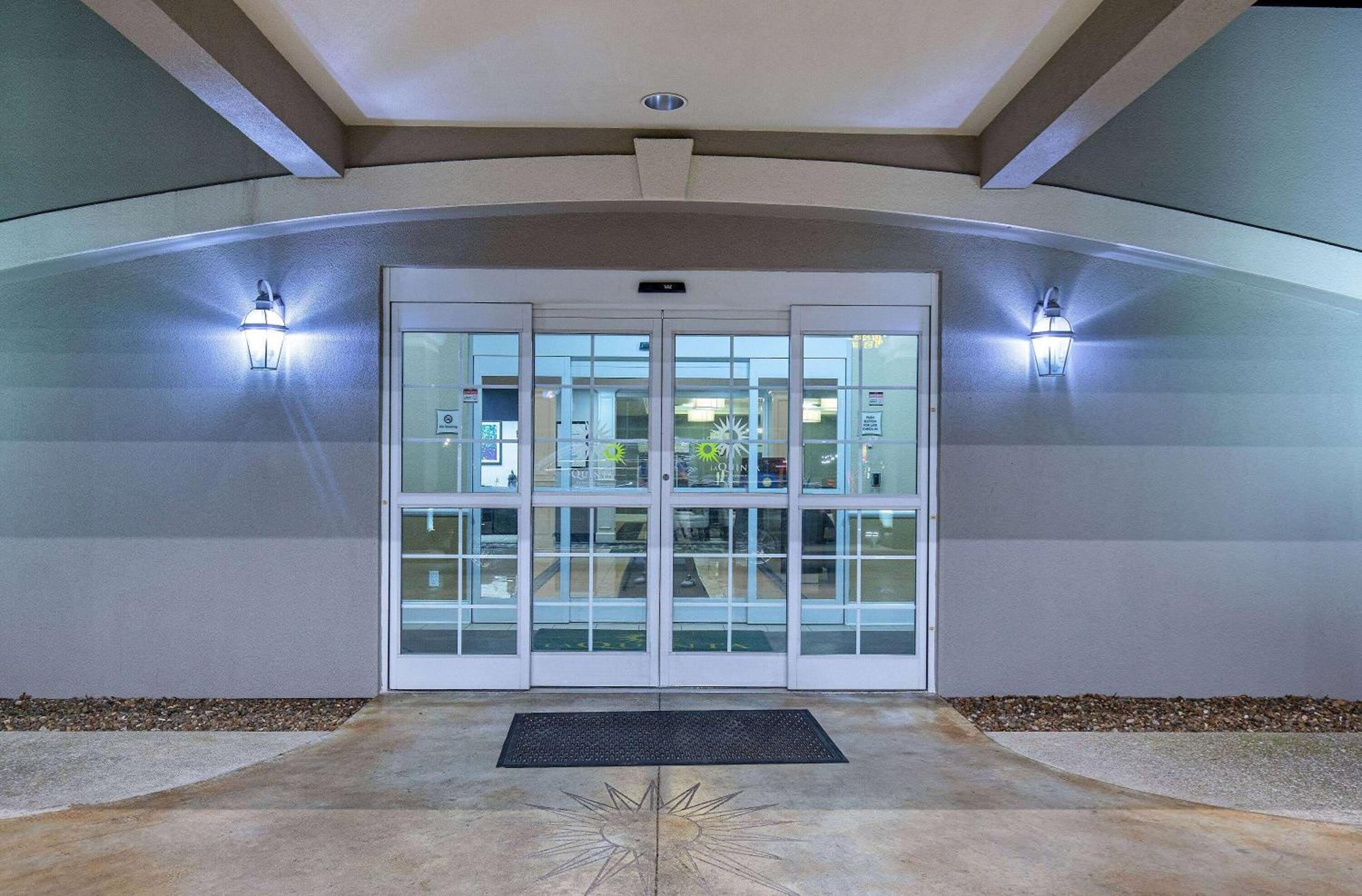 Hotel La Quinta By Wyndham Bowling 3*